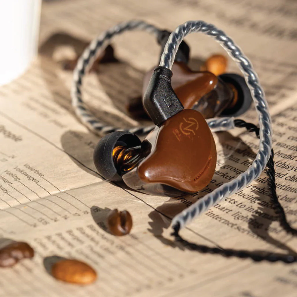 CCZ - Coffee Bean Wired IEM with Mic (Demo Unit) - Image 3