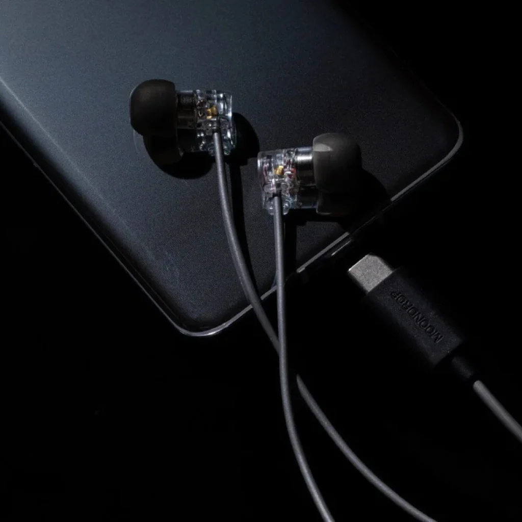 MOONDROP - Quarks DSP Wired IEM - Image 6