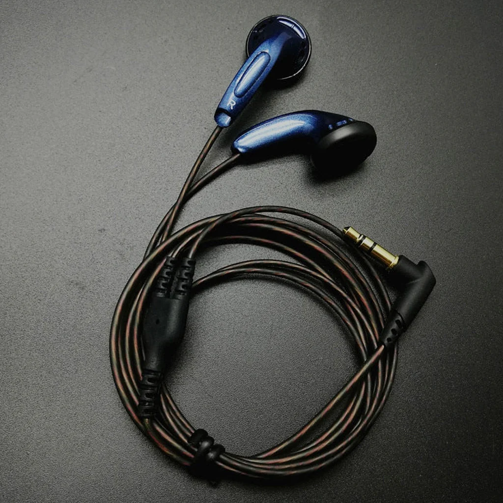 RY4S - Wired Earphone with Mic - Image 5