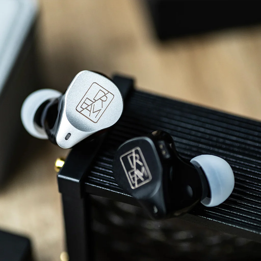 SIMGOT EM10 1DD+8BA+1PZT Hybrid IEM - Image 7