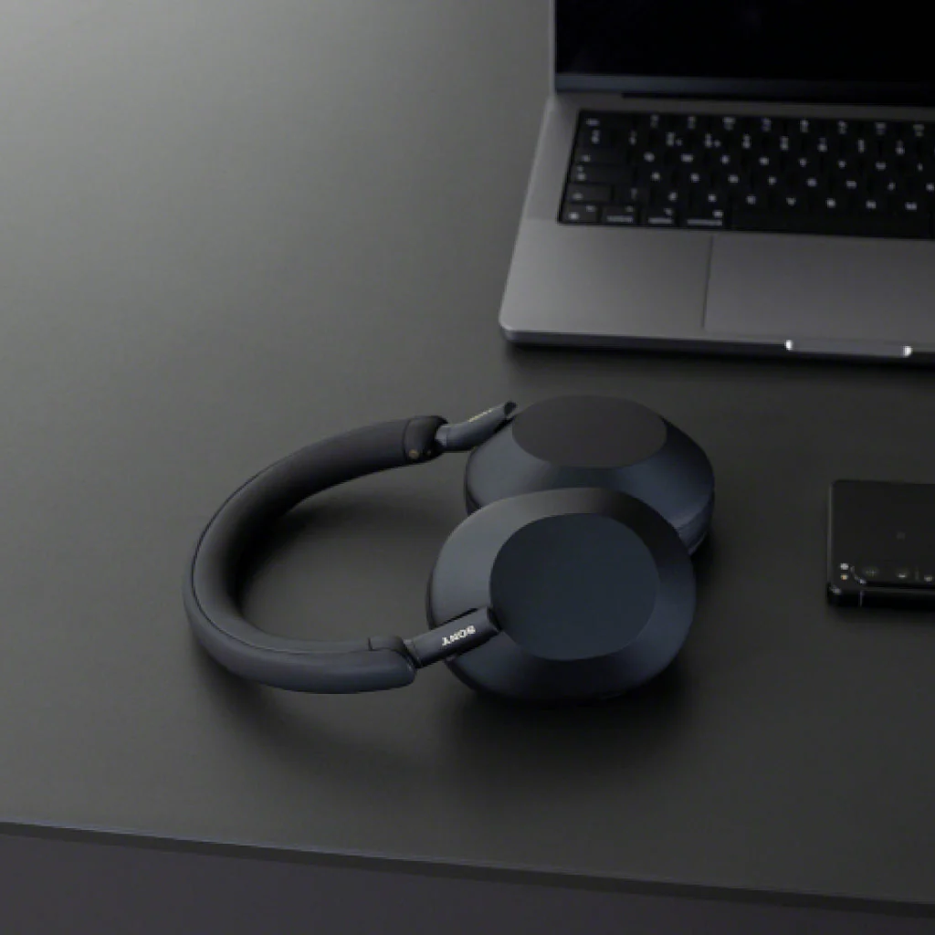 Sony - WH-1000XM5 Noise Cancelling Headphone - Image 3